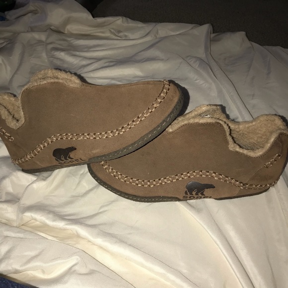 sorel mens moccasins